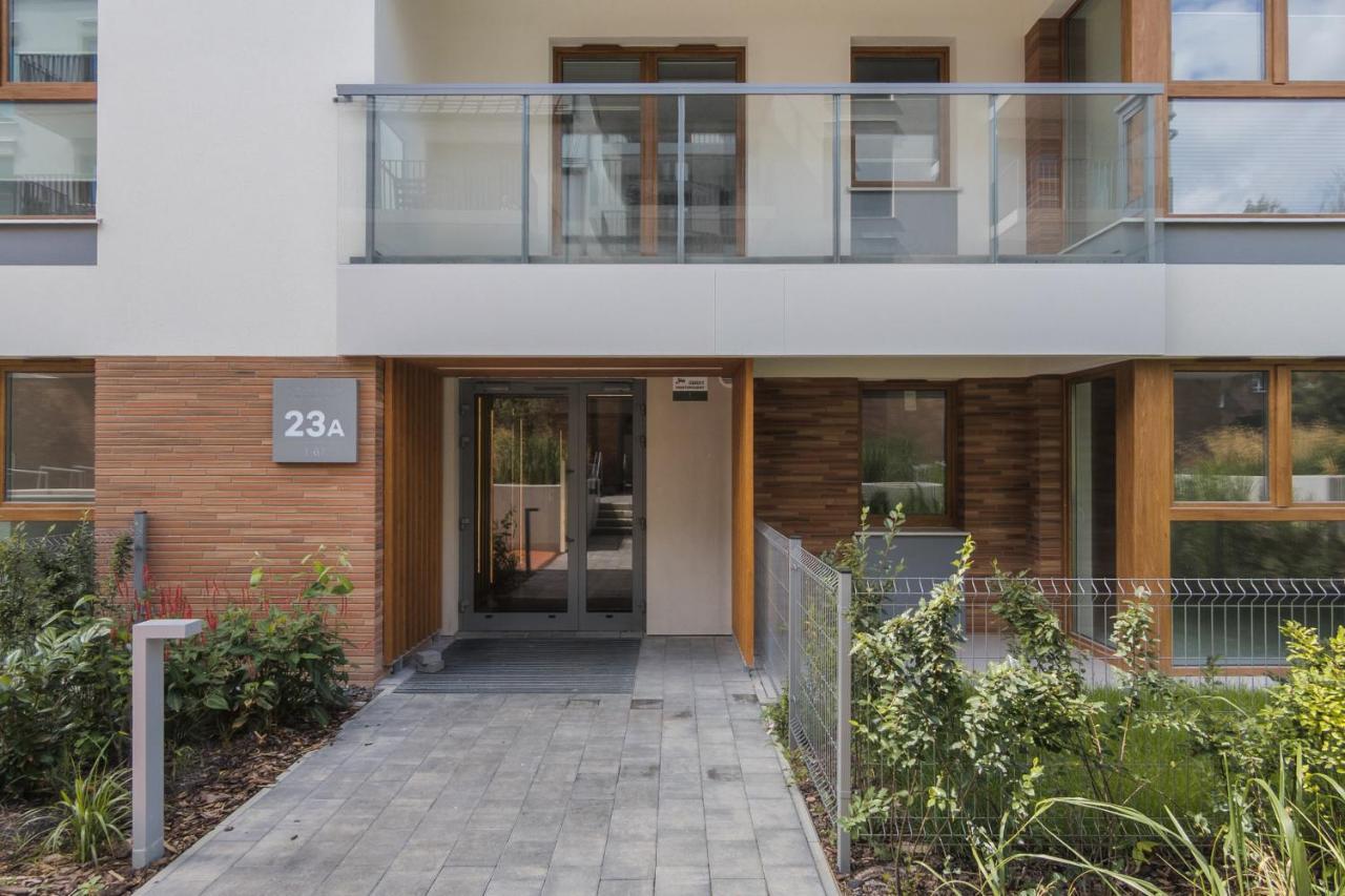 Bright & Stylish With Balcony 1,5 Km To Main By Renters Apartment