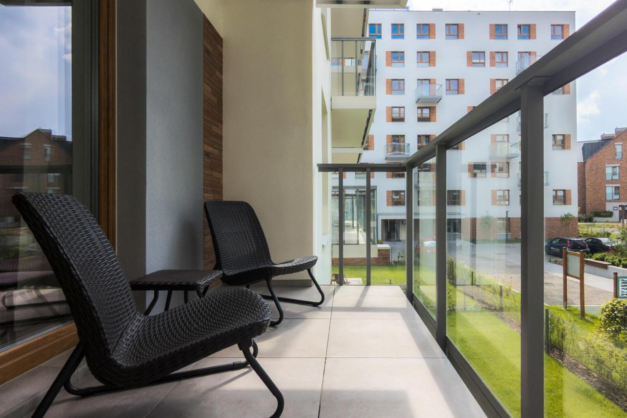 Bright & Stylish With Balcony 1,5 Km To Main By Renters Apartment